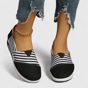 EDYTA | Wsuwane sneakersy w paski