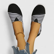 EDYTA | Wsuwane sneakersy w paski