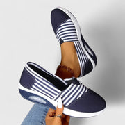 EDYTA | Wsuwane sneakersy w paski